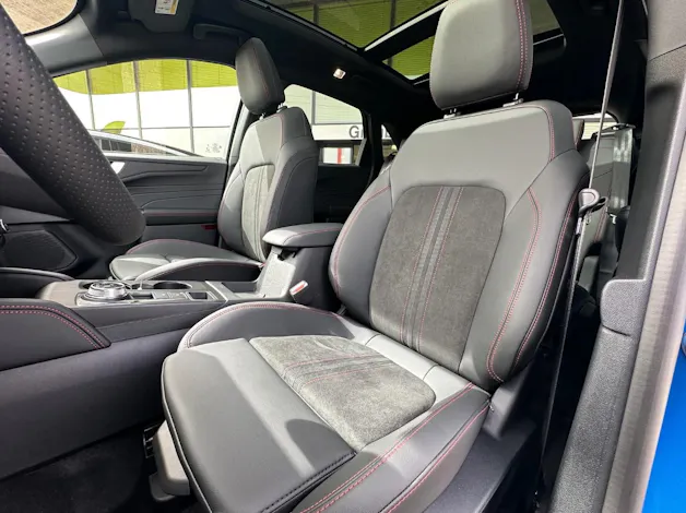 Ford Kuga 2.5 FHEV ST-Line X 4WD