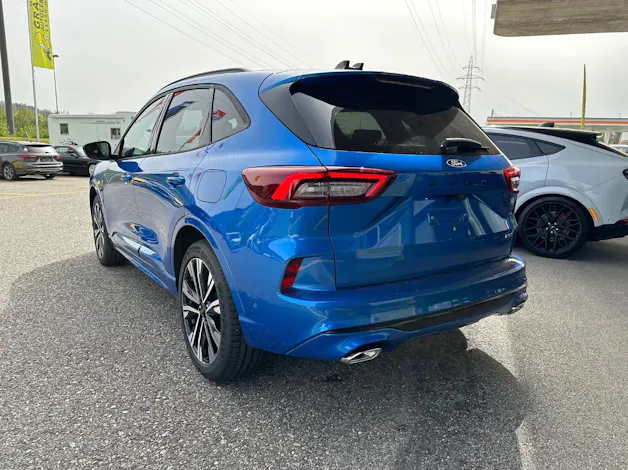 Ford Kuga 2.5 FHEV ST-Line X 4WD