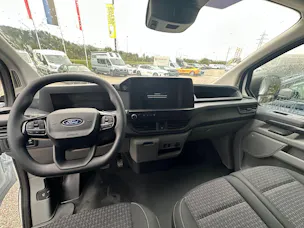Ford Transit Custom Van PHEV 320 L2H1 Trend Automat