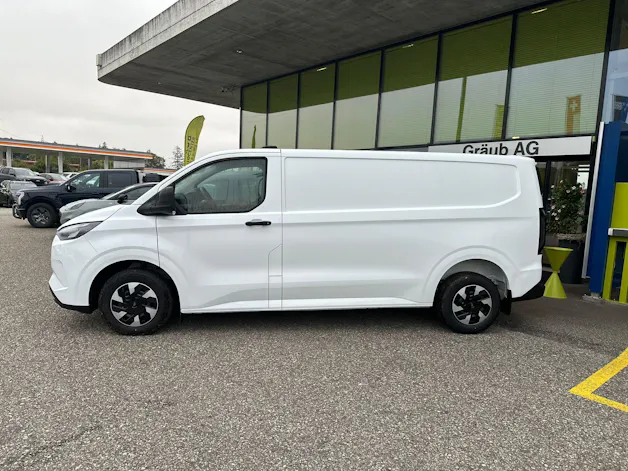 Ford Transit Custom Van PHEV 320 L2H1 Trend Automat