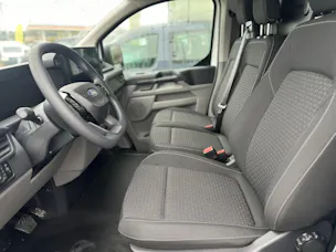 Ford Transit Custom Van PHEV 320 L2H1 Trend Automat