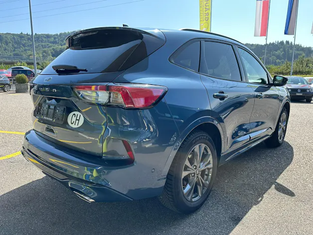 Ford Kuga 2.5 FHEV ST-Line 4WD