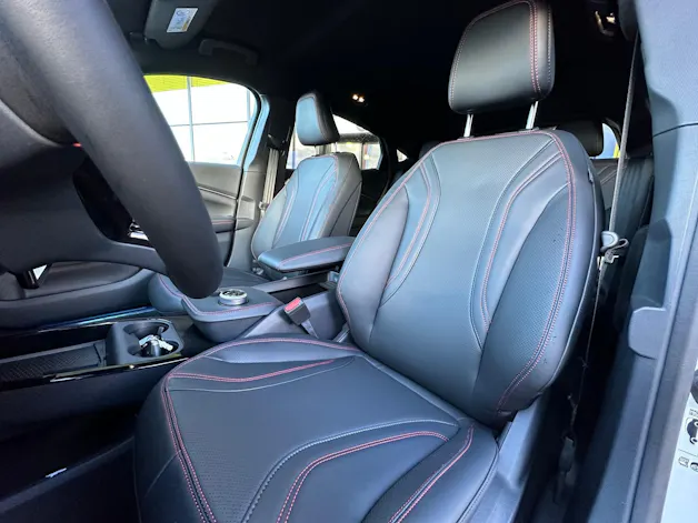 Ford Mustang MACH-E Premium AWD 75 kWh 0.99% Leasing