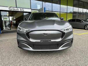 FORD Mustang MACH-E Premium AWD 75 kWh 0.99% Leasing in Verbindung mit Ford Baloise Versicherung für 1 Jahr