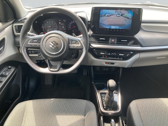 Vehicle image 8