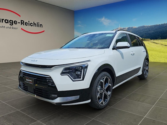 First vehicle image First vehicle image