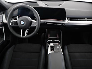Vehicle image BMW X1 23i xDrive paddles
