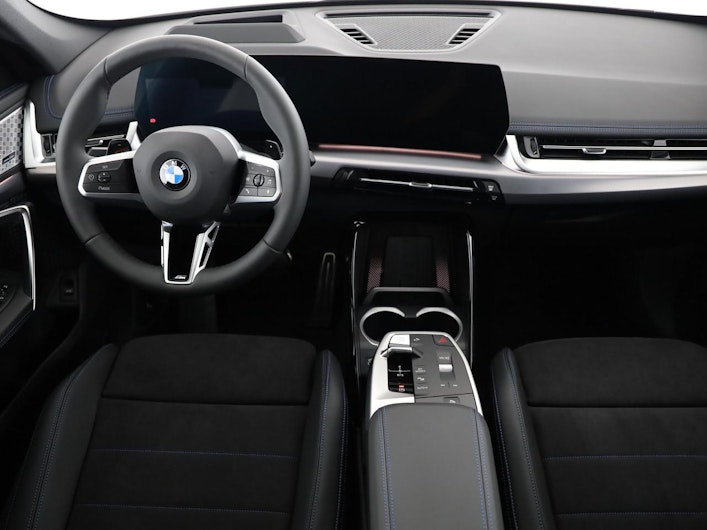 Vehicle image BMW X1