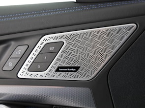 Vehicle image BMW X1 23i xDrive paddles