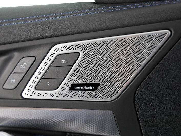 Vehicle image BMW X1