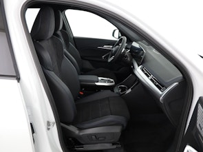 Vehicle image BMW X1 23i xDrive paddles