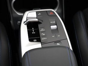 Vehicle image BMW X1 23i xDrive paddles