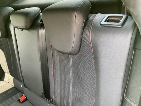 Vehicle image 7 Vehicle image 7