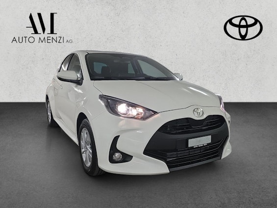First vehicle image