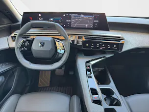 Peugeot 5008 1.2 Hybrid Allure Premium