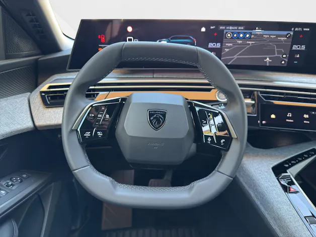 Peugeot 5008 1.2 Hybrid Allure Premium