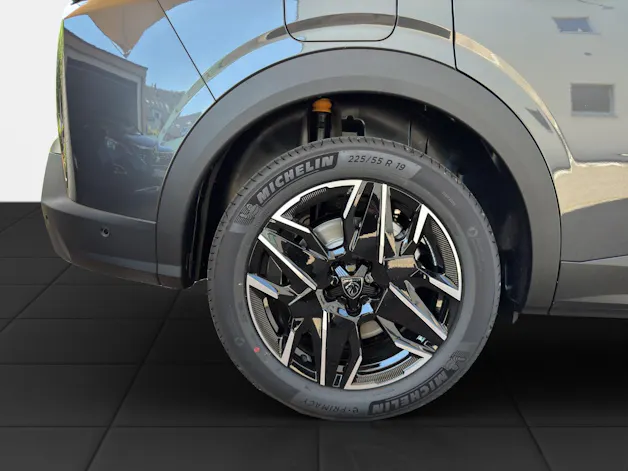 Peugeot 5008 1.2 Hybrid Allure Premium