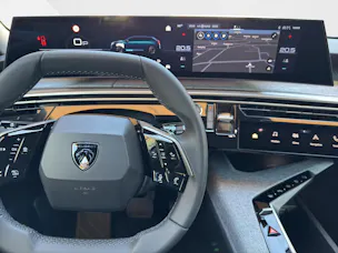 Peugeot 5008 1.2 Hybrid Allure Premium