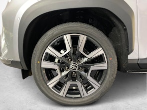 Vehicle image TOYOTA Yaris Cross 1.5 VVT-i HSD Premium AWD-i