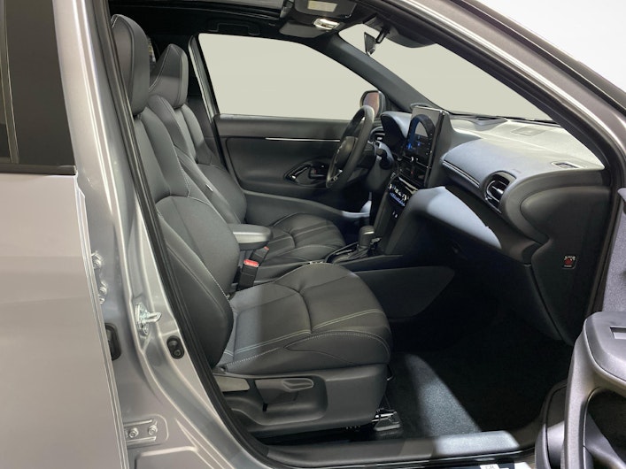 Vehicle image TOYOTA YARIS CROSS