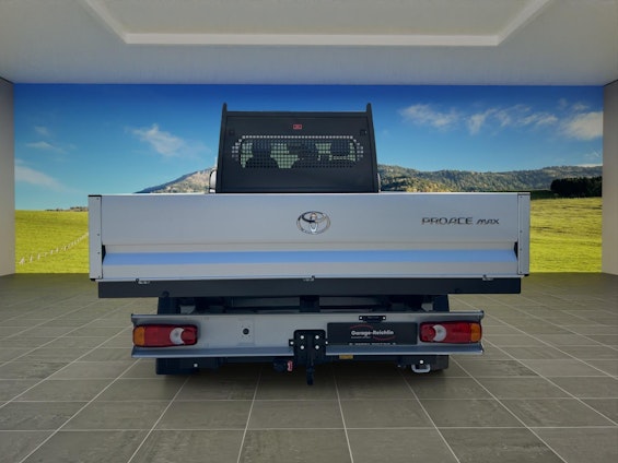 Vehicle image 3 Vehicle image 3