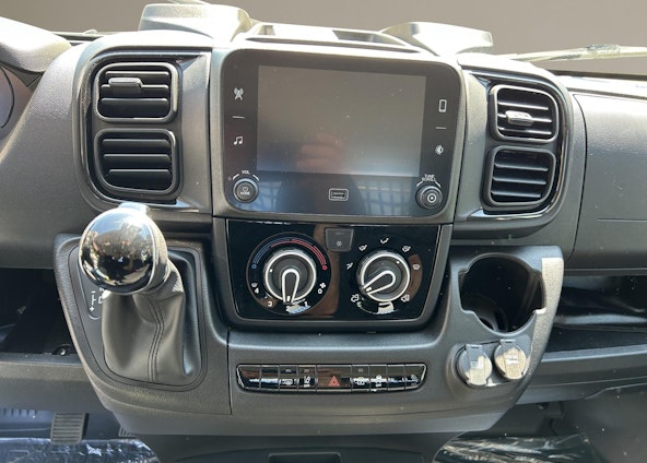 Vehicle image 10 Vehicle image 10