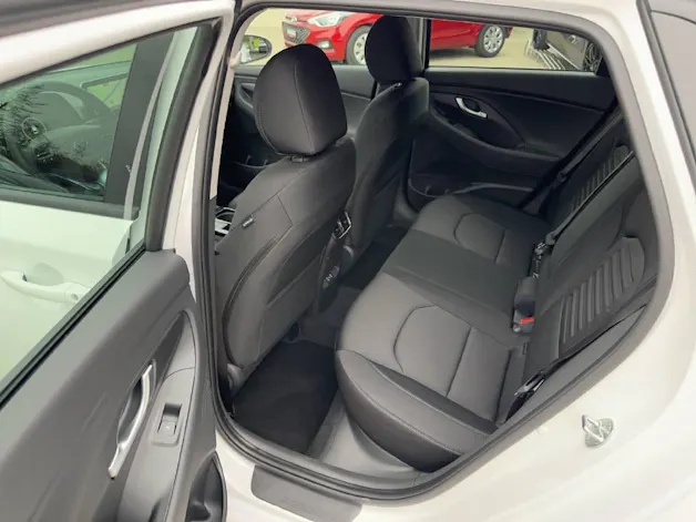 Hyundai i30 1.5 T-GDi Amplia