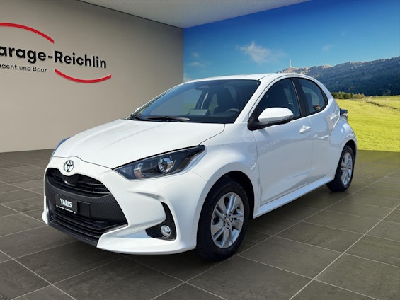 First vehicle image First vehicle image