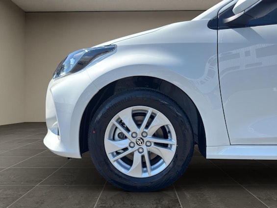 Vehicle image 12 Vehicle image 12