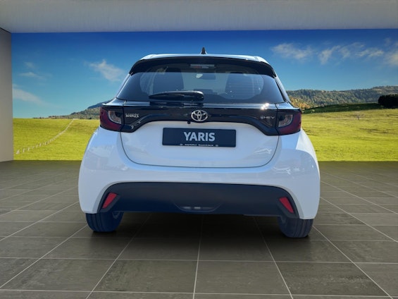 Vehicle image 3 Vehicle image 3