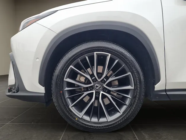 Lexus NX 450h+ Excellence AWD