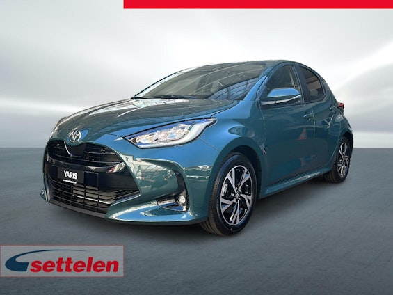 First vehicle image First vehicle image