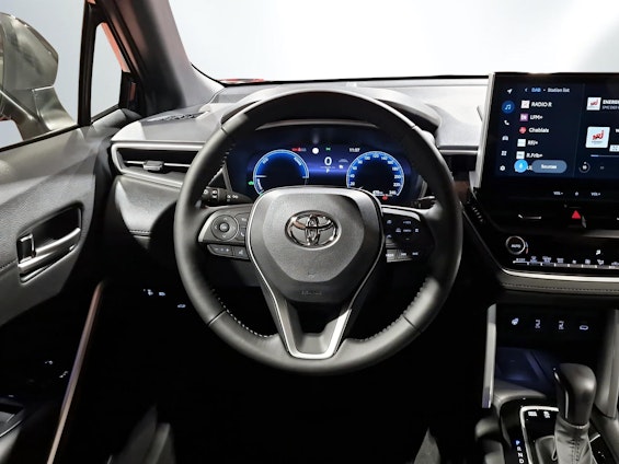 Vehicle image 10