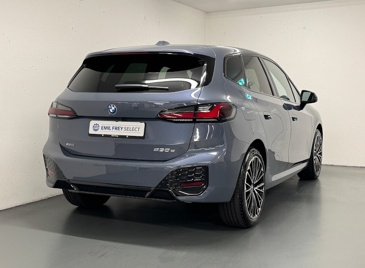 Vehicle image BMW 2 SERIES