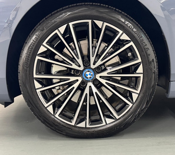 Vehicle image BMW 2 SERIES