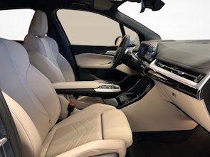 Vehicle image BMW 230e xDrive paddles Active Tourer