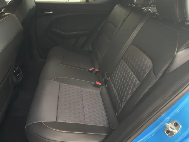 MG 3 1.5 Hybrid Luxury