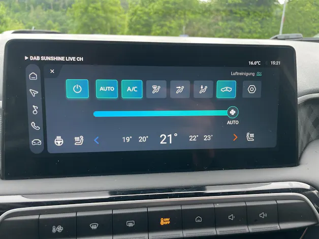 MG 3 1.5 Hybrid Luxury