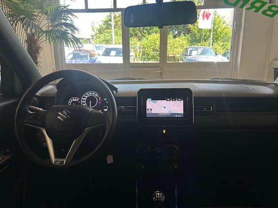 Vehicle image 8
