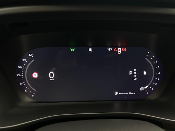 Vehicle image VOLVO XC40