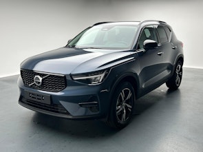 Vehicle image VOLVO XC40 2.0 B4 MH Plus Dark