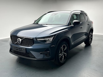 Vehicle image VOLVO XC40 2.0 B4 MH Plus Dark