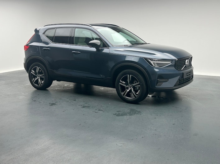 Vehicle image VOLVO XC40
