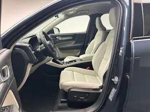 Volvo XC40 2.0 B4 MH Plus Dark