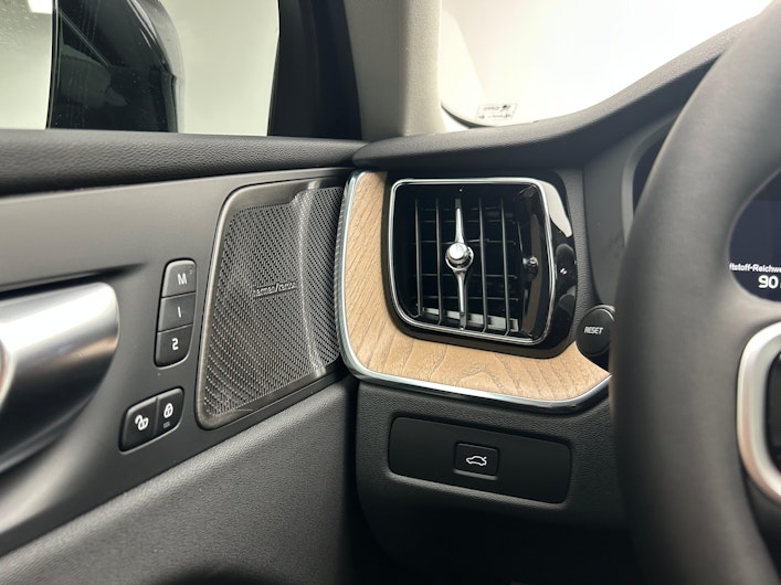 Vehicle image VOLVO XC60