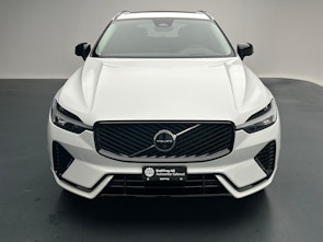 Vehicle image VOLVO XC60 2.0 B5 MH Plus Dark AWD