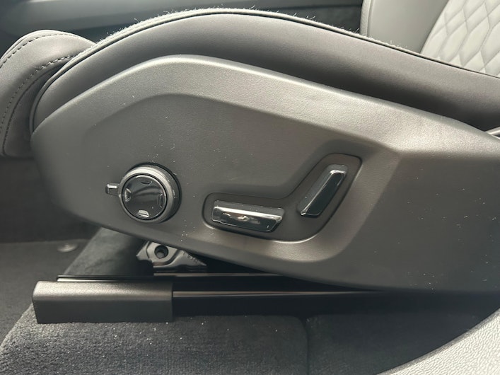 Vehicle image VOLVO XC60