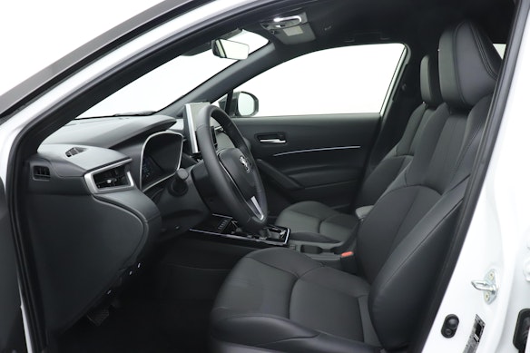 TOYOTA Corolla Cross 2.0 HSD Premium AWD-i 2