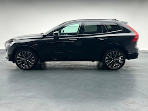 Vehicle image VOLVO XC60 2.0 T6 TE Ultra Dark eAWD