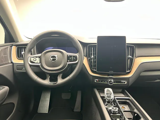 Volvo XC60 2.0 T6 TE Ultra Dark eAWD
